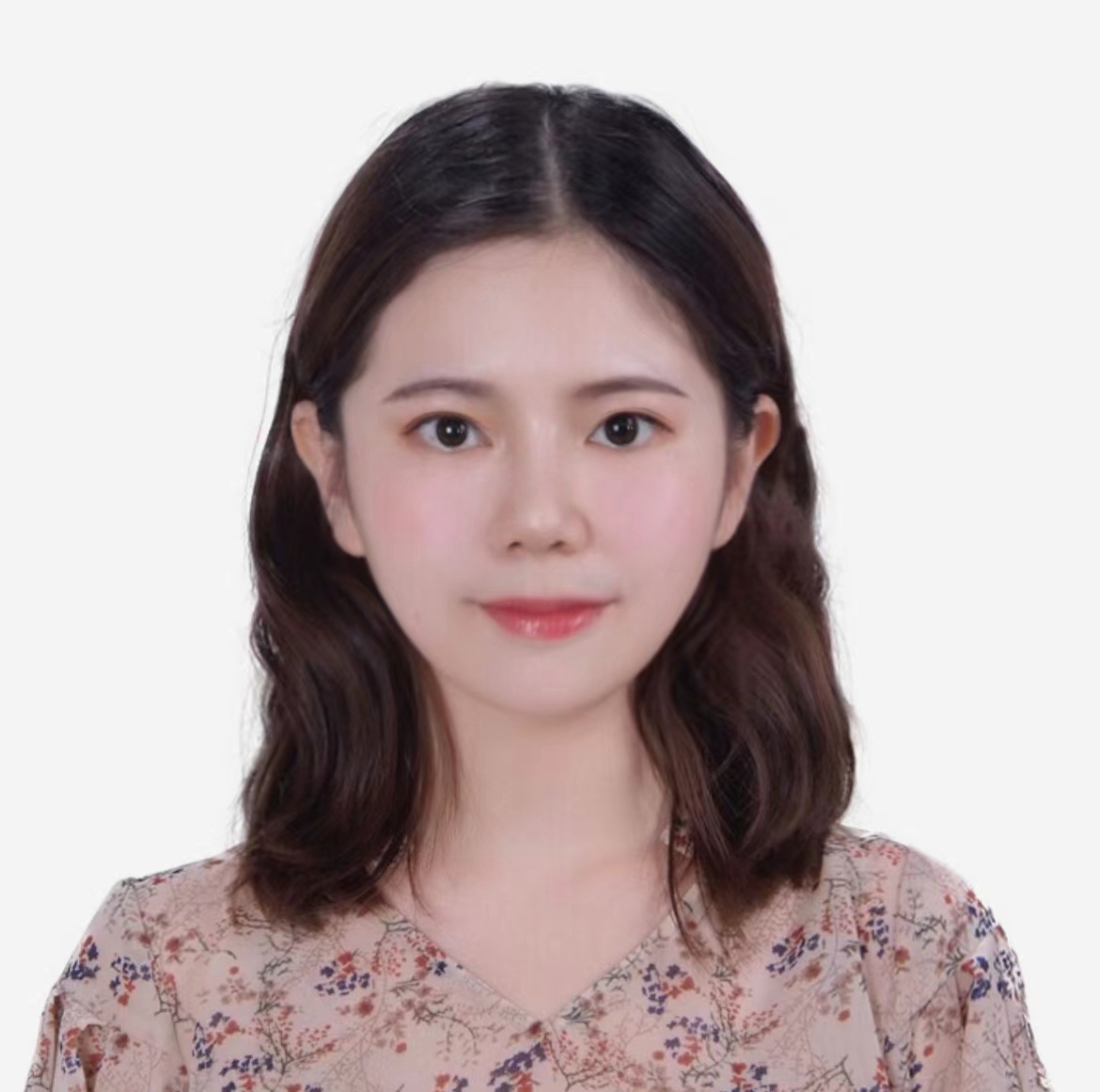 1748884814495296.jpg 赵小燕证件照.jpg
