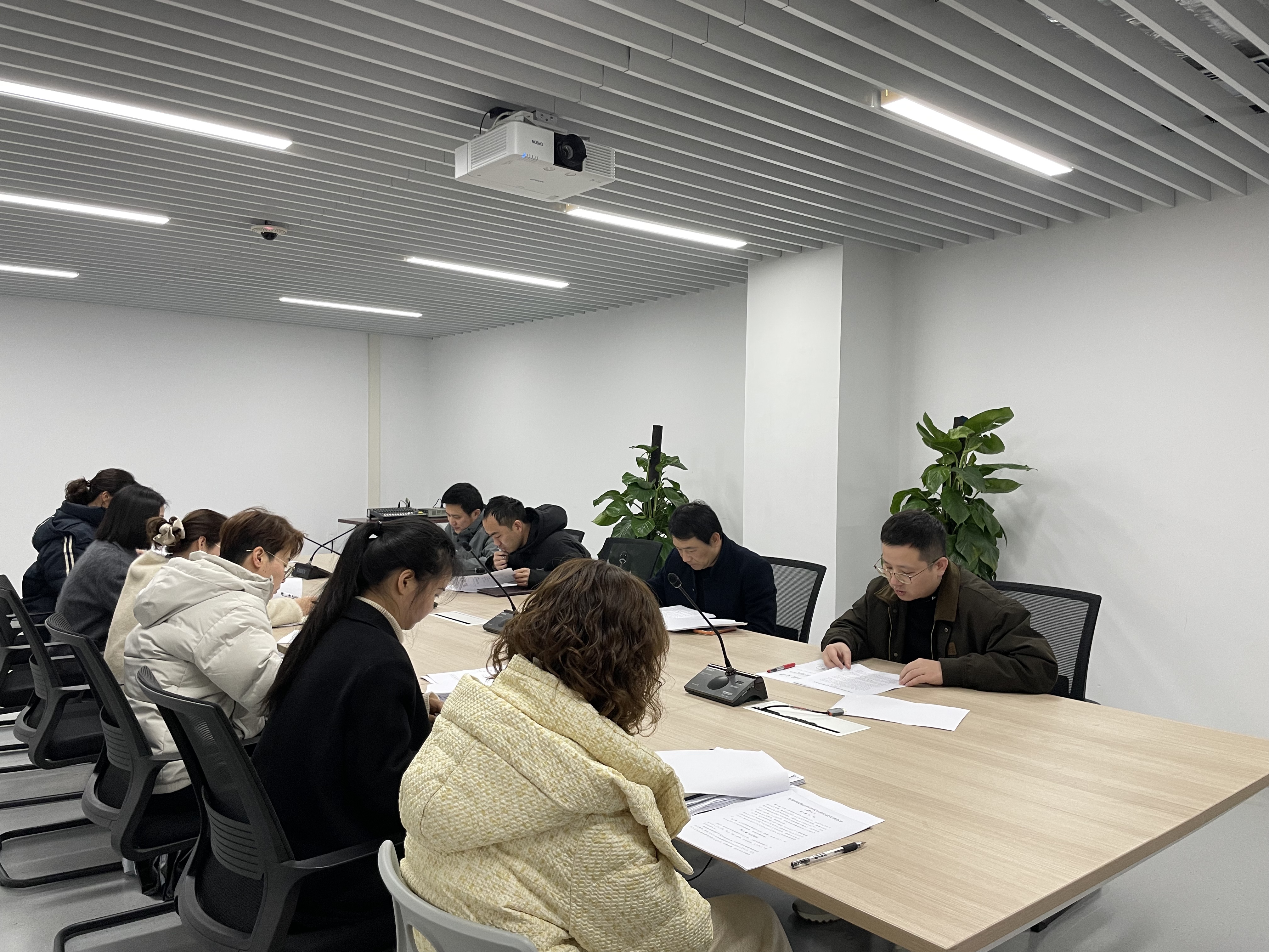 学校召开科研管理办法专题解读会  推动科研管理服务提质增效